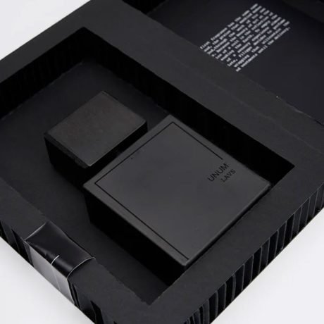 profumeria-artistica-di-nicchia-messina-the-perfume-luxe-lavs-foto-2